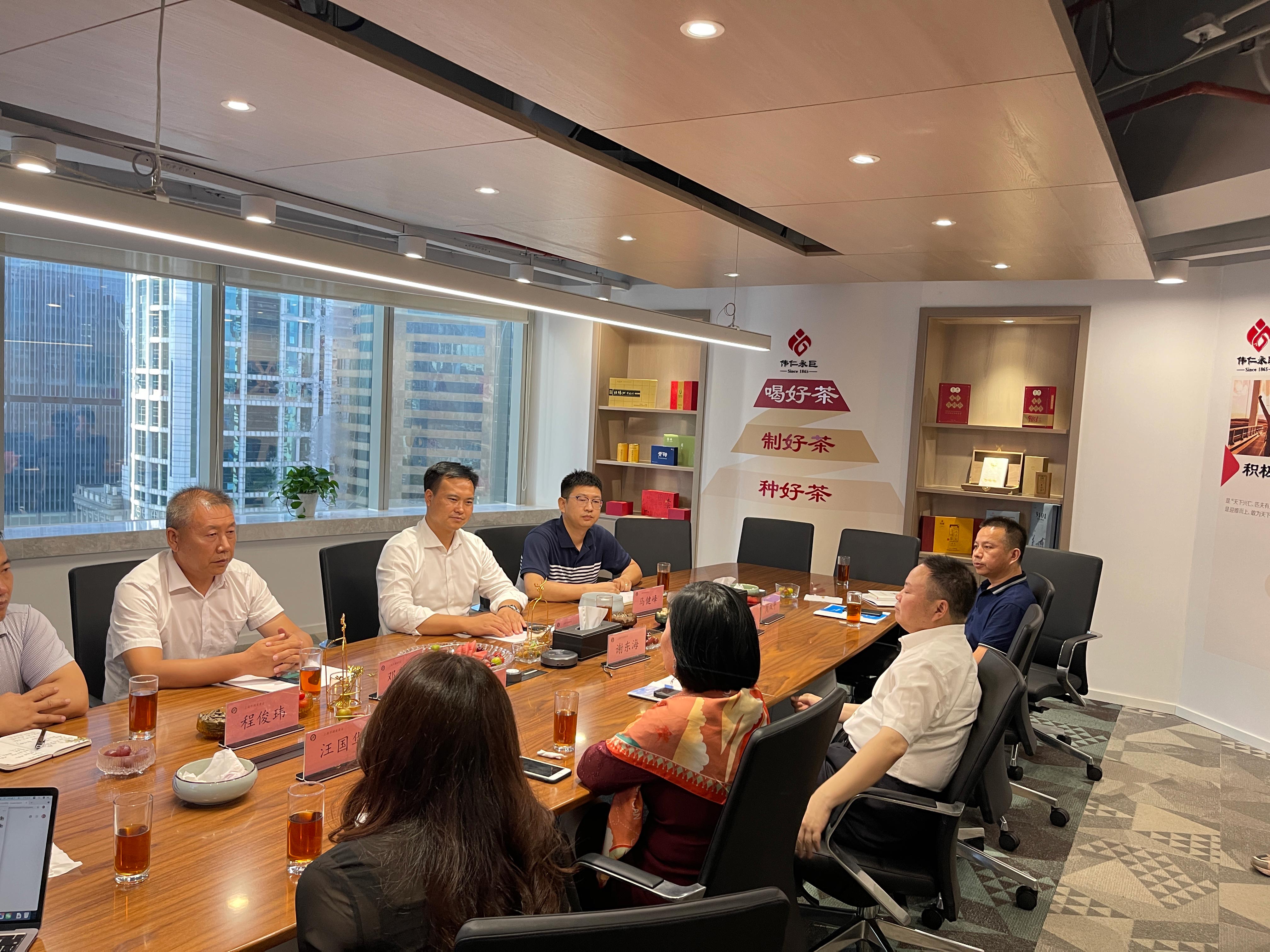 新疆庫爾勒市委常委、副市長蔣桂軍同志一行到訪偉仁永巨商談